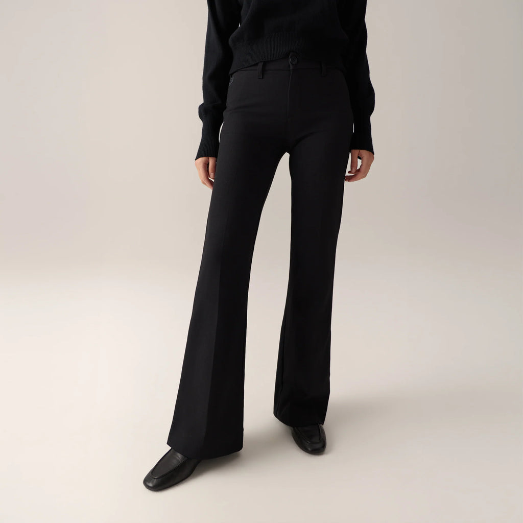 LOIS SILVIA SUPLE PANTS