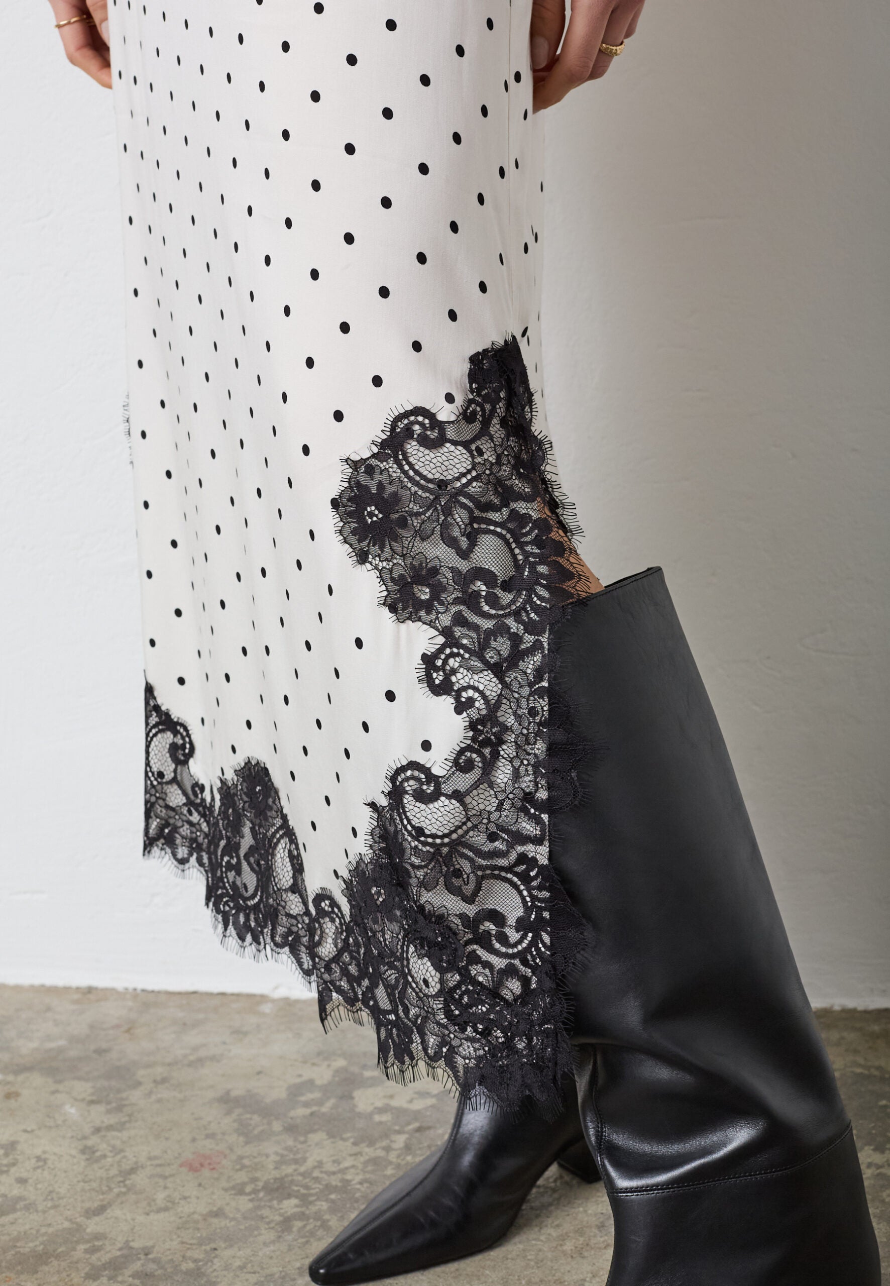 CO'COUTURE AMELI DOT LACE SKIRT