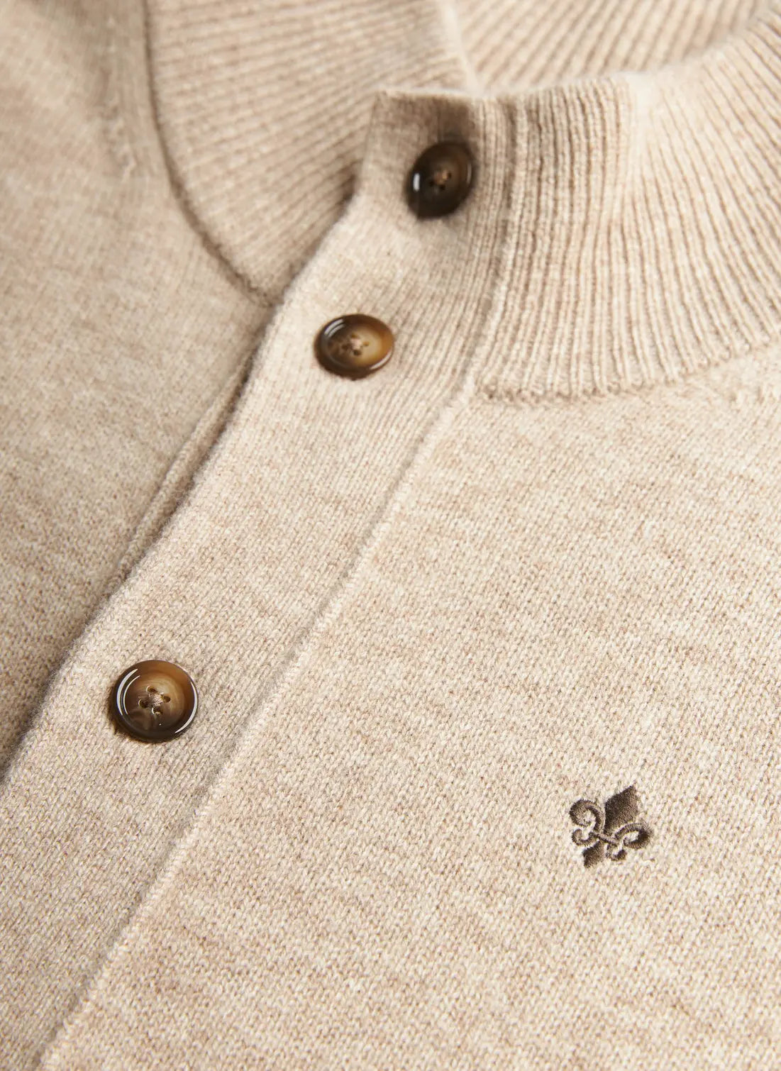 MORRIS HERTFORD BUTTON CARDIGAN