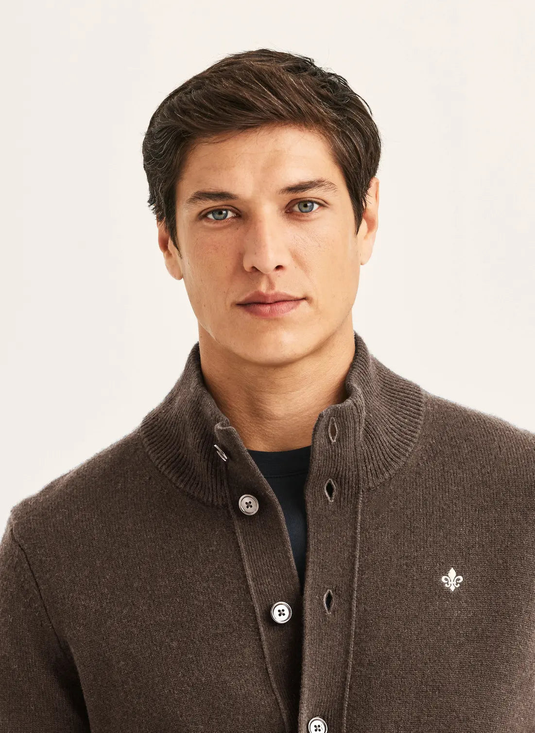 MORRIS HERTFORD BUTTON CARDIGAN