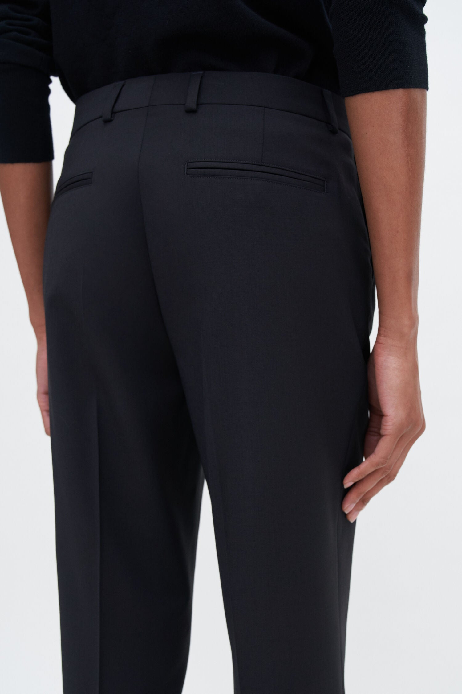 FILIPPA K EMMA CROPPED WOOL TROUSER