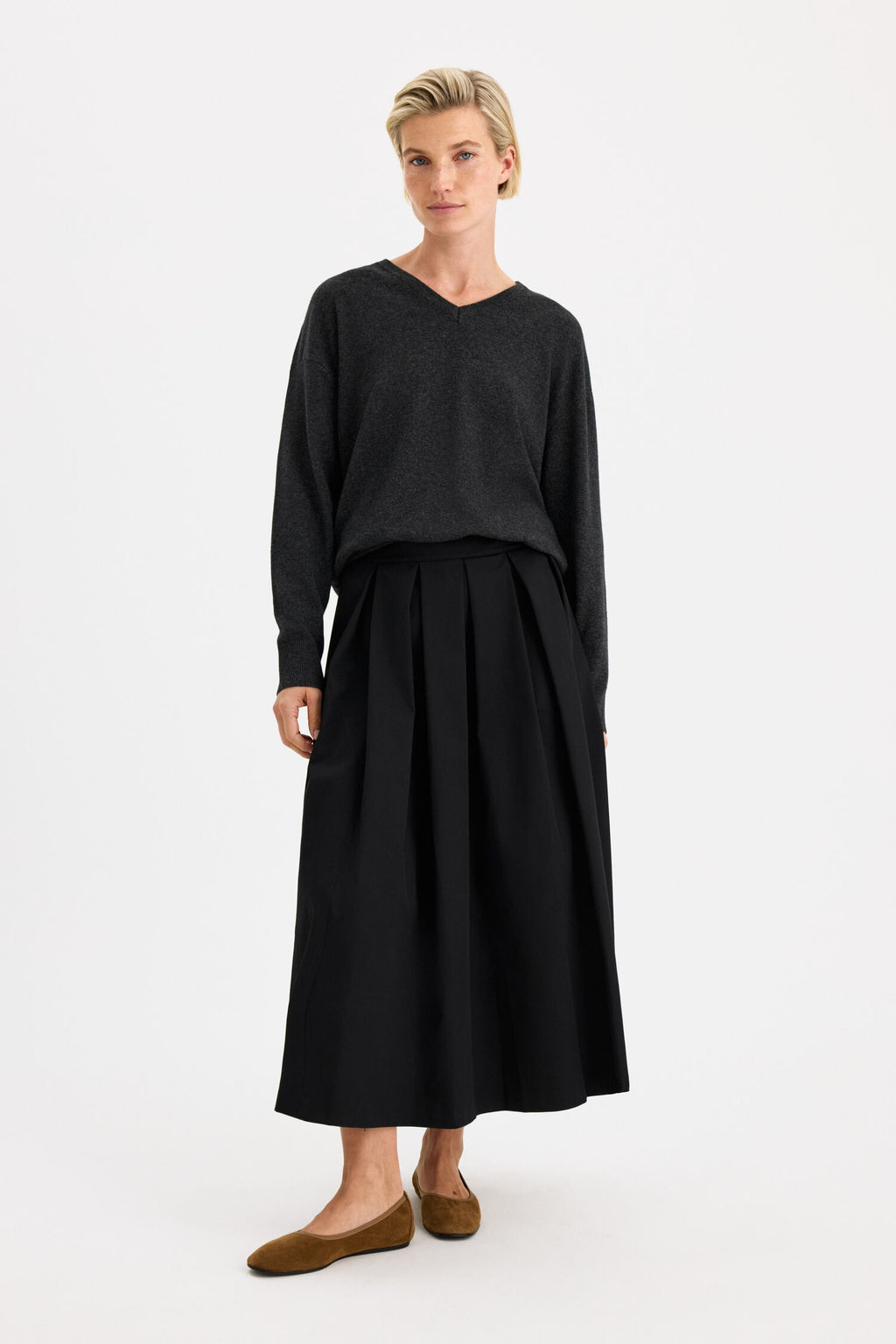 FILIPPA K SOFT WOOL V-NECK