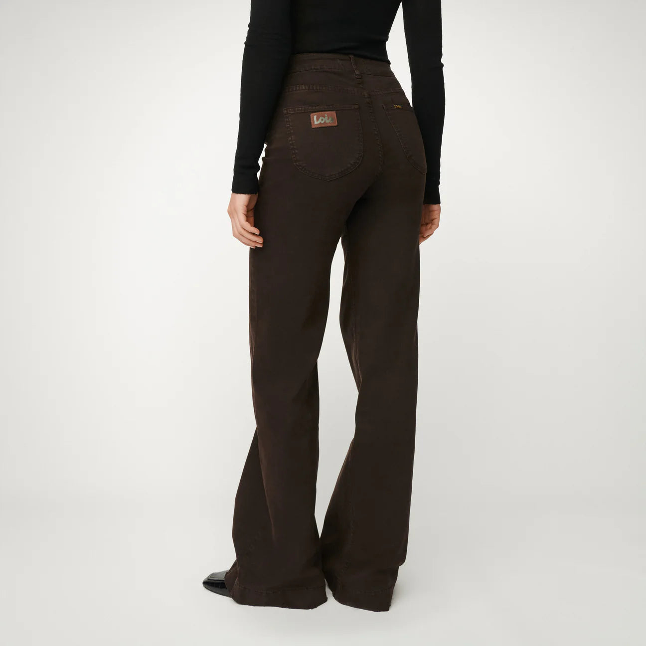 LOIS PALAZZO MISTRAL