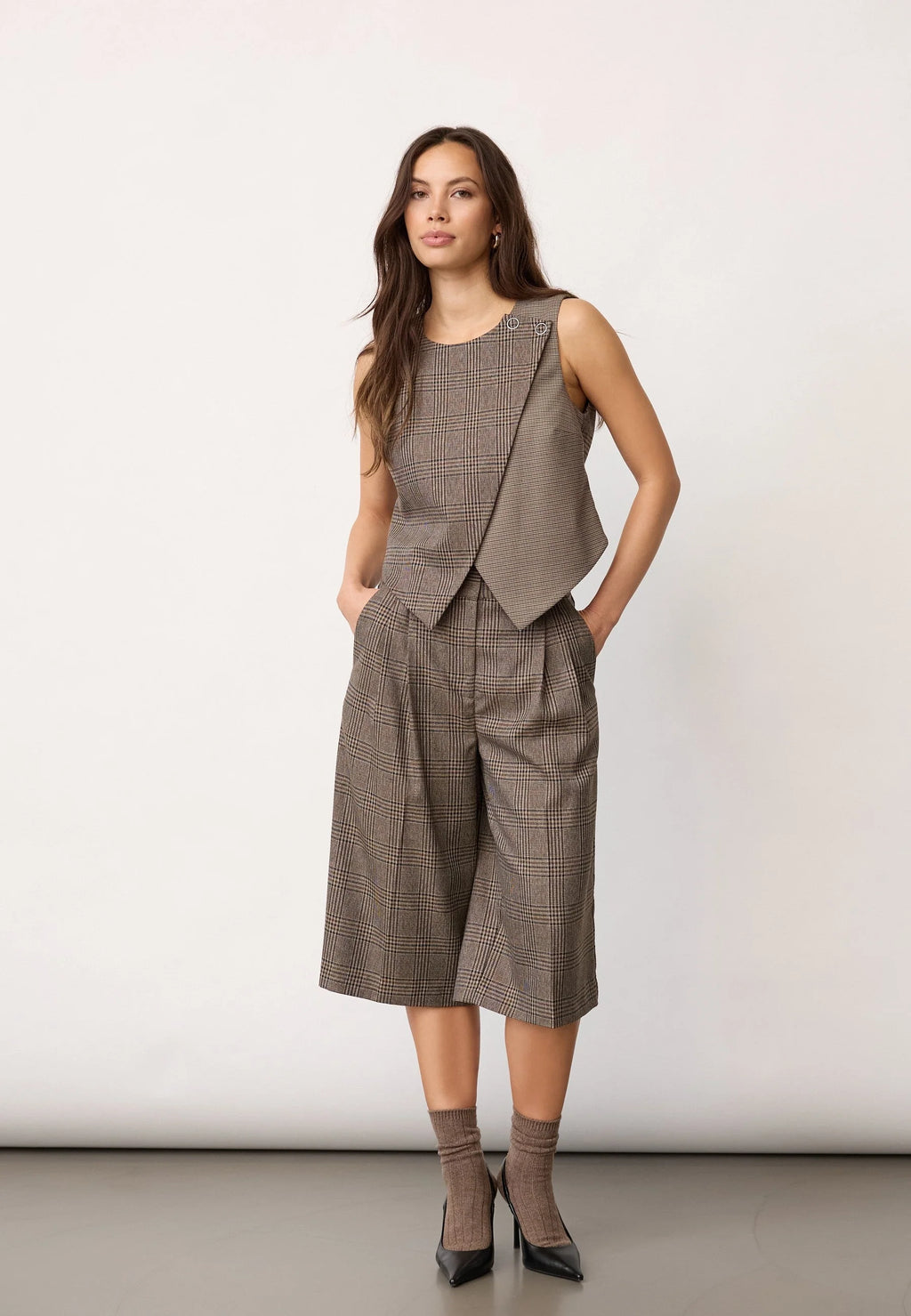 CO'COUTURE VEYA CHECK WRAP VEST