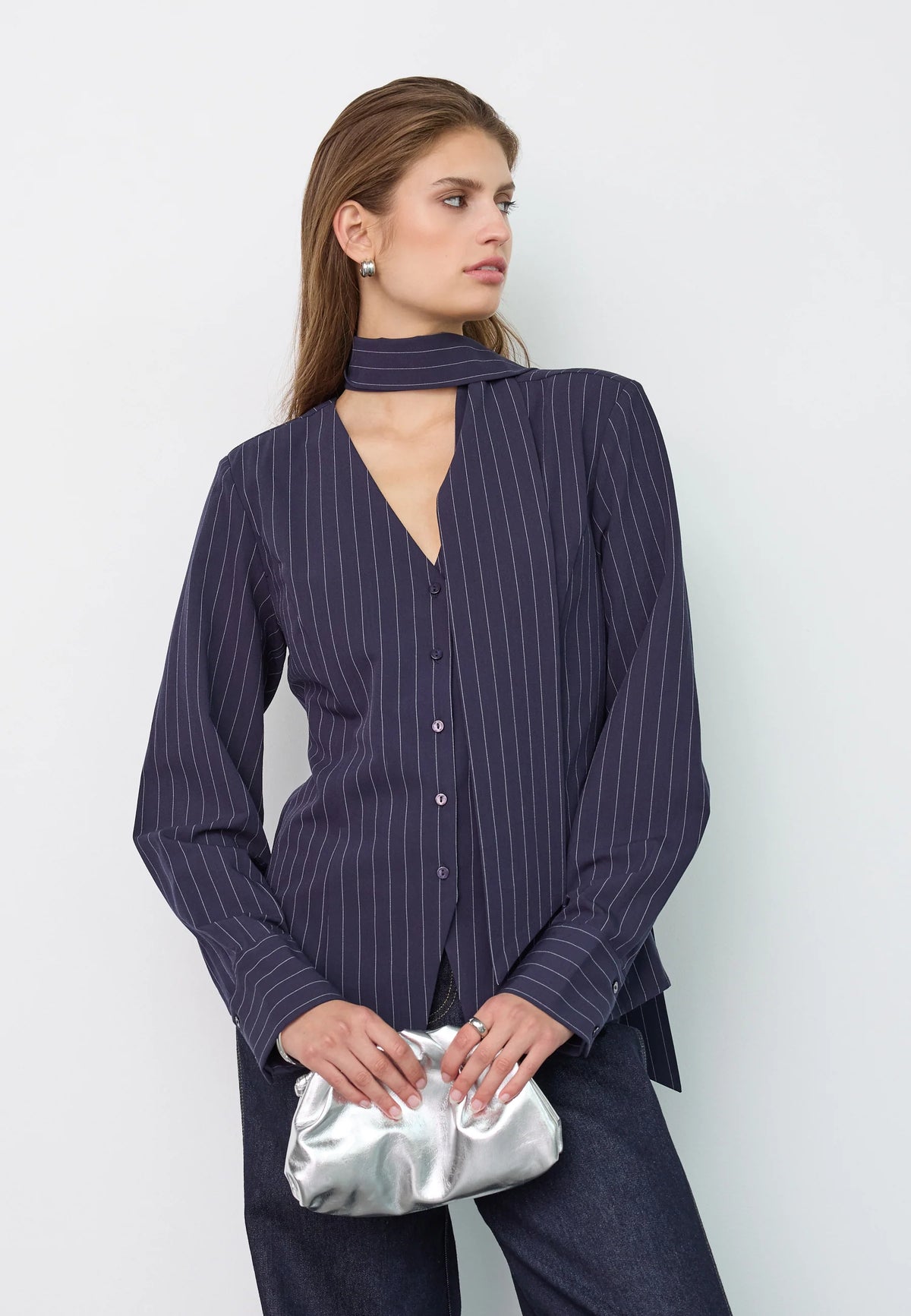 CO'COUTURE LICA PIN SCARF SHIRT