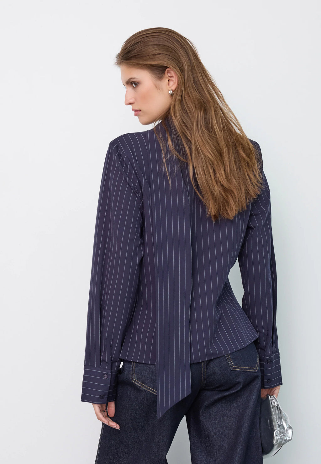 CO'COUTURE LICA PIN SCARF SHIRT