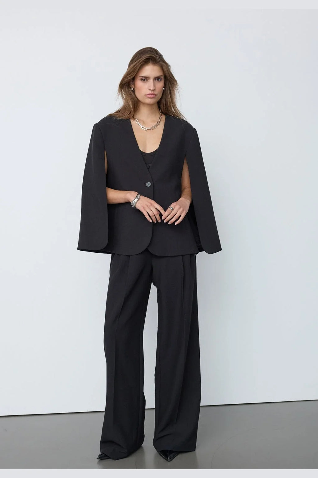CO'COUTURE VOLA CAPE BUTTON BLAZER