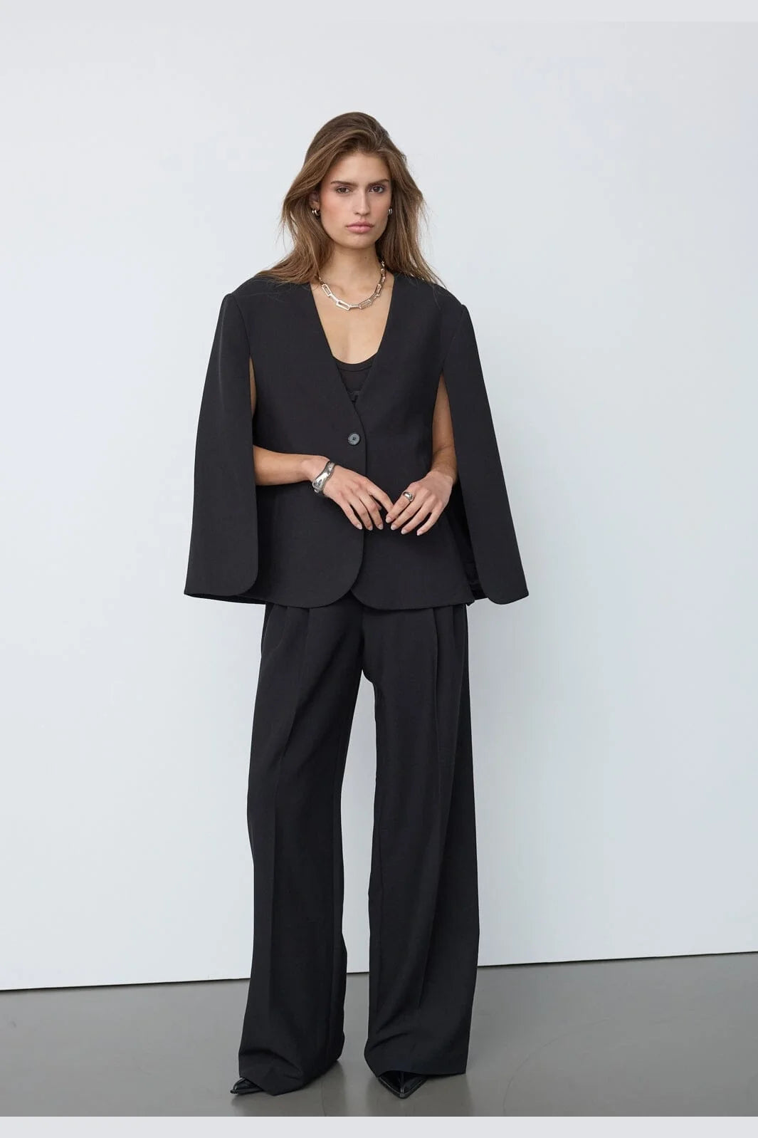 CO'COUTURE VOLA CAPE BUTTON BLAZER